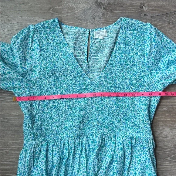 Tuckernuck Pink City Prints Ocean Ditsy Isabel V Neck Dress Large